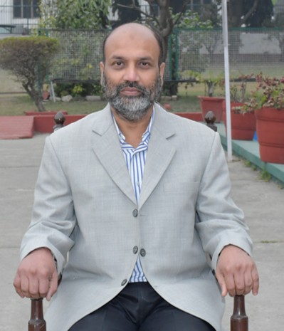 Dr. Farhan Kirmani